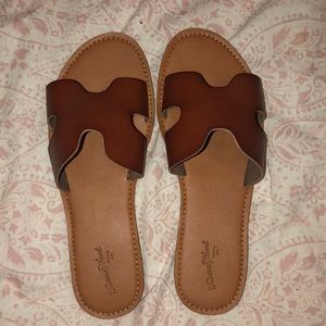 Nude/brown Sandals